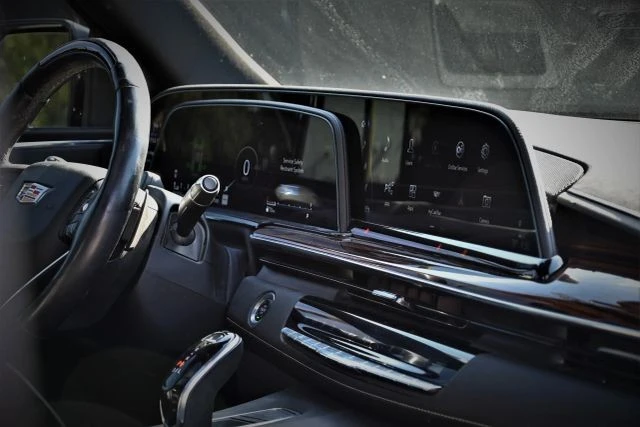 2023 Cadillac Escalade 5th Gen - Image 12 of 21