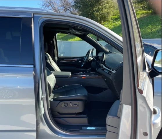 2023 Cadillac Escalade 5th Gen - Image 7 of 7