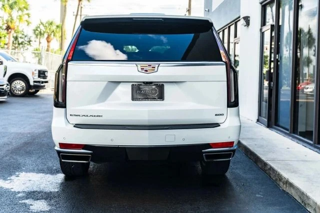 2023 Cadillac Escalade 5th Gen - Image 13 of 21