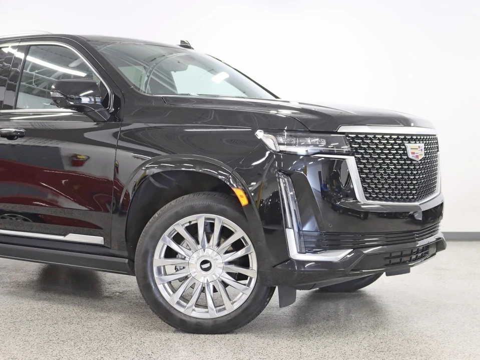 2023 Cadillac Escalade 5th Gen - Image 2 of 21