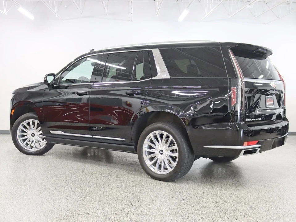 2023 Cadillac Escalade 5th Gen - Image 9 of 21