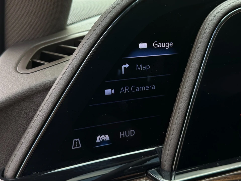 2023 Cadillac Escalade 5th Gen - Image 19 of 21