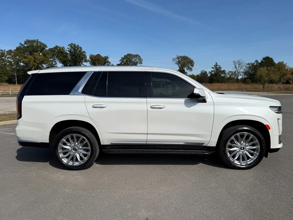 2023 Cadillac Escalade 5th Gen - Image 7 of 12