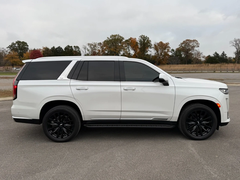 2023 Cadillac Escalade 5th Gen - Image 8 of 12