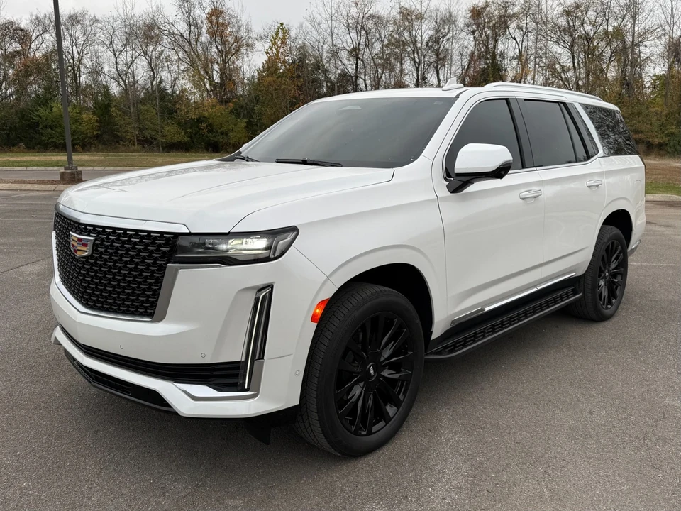 2023 Cadillac Escalade 5th Gen - Image 2 of 12