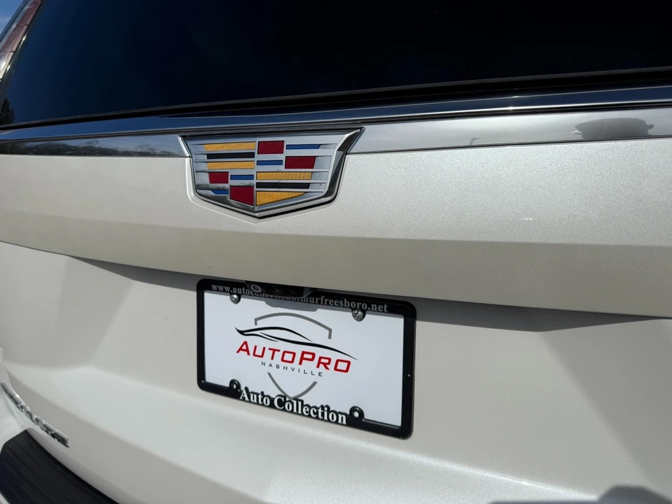 2023 Cadillac Escalade 5th Gen - Image 11 of 12