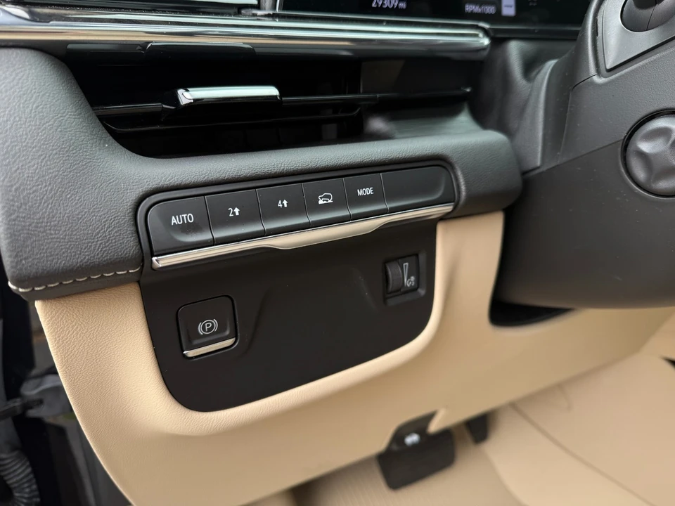 2023 Cadillac Escalade 5th Gen - Image 12 of 21