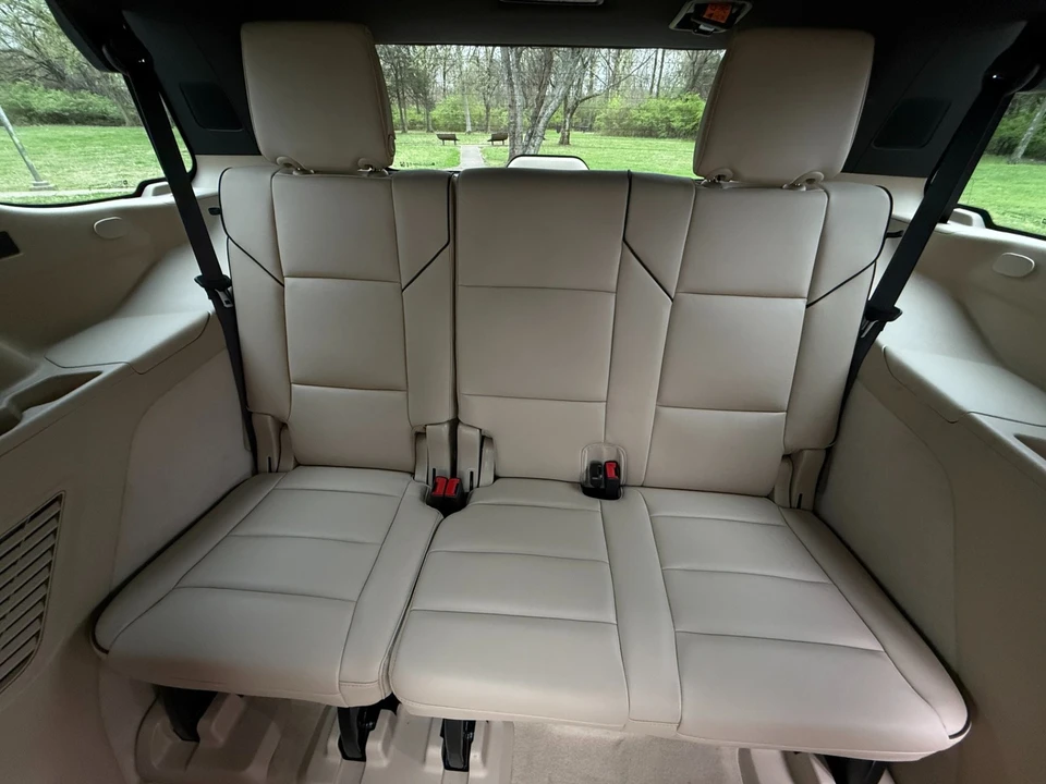 2023 Cadillac Escalade 5th Gen - Image 20 of 21