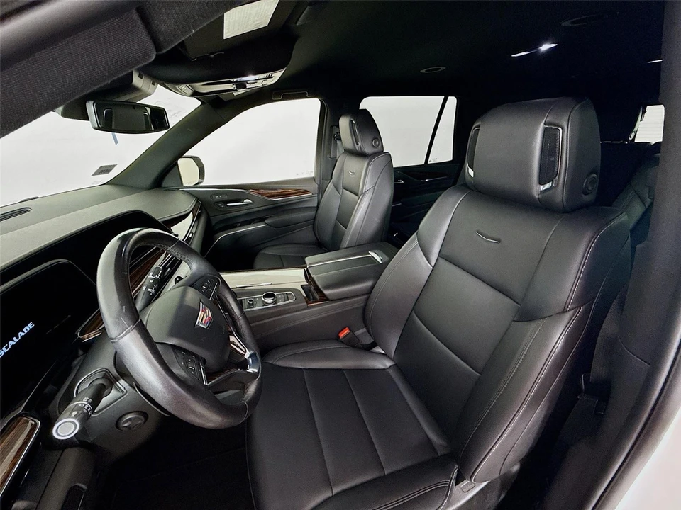 2023 Cadillac Escalade 5th Gen - Image 12 of 14