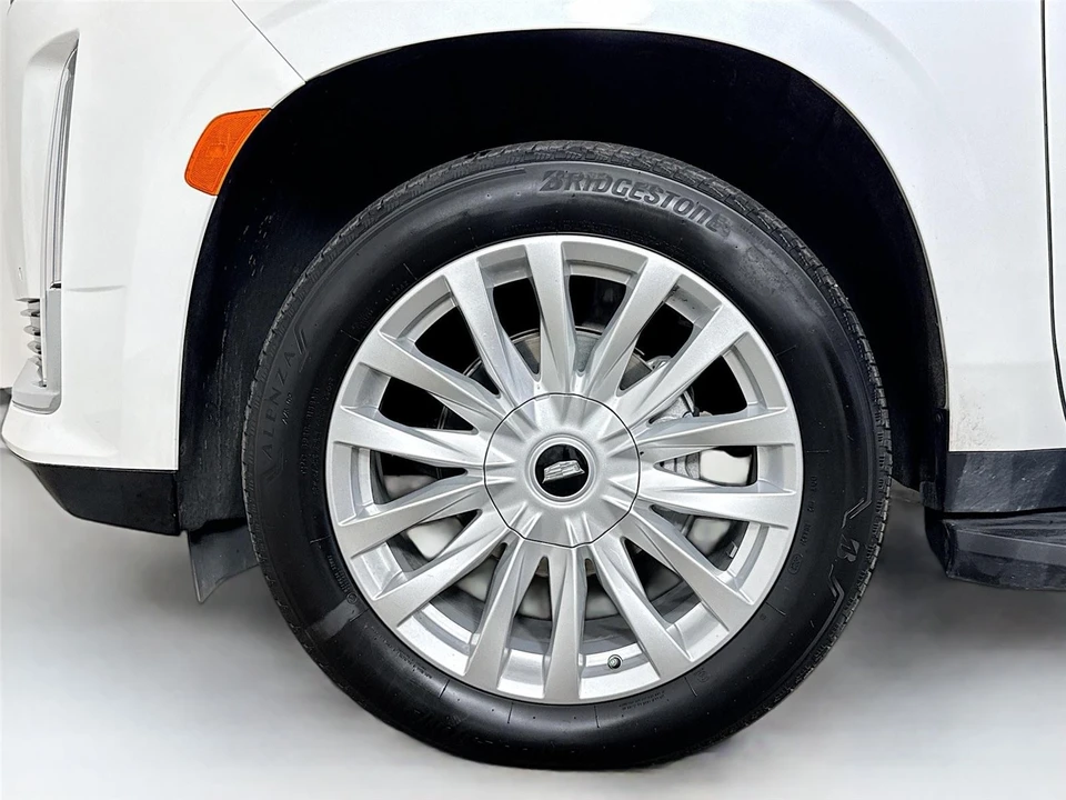 2023 Cadillac Escalade 5th Gen - Image 13 of 14