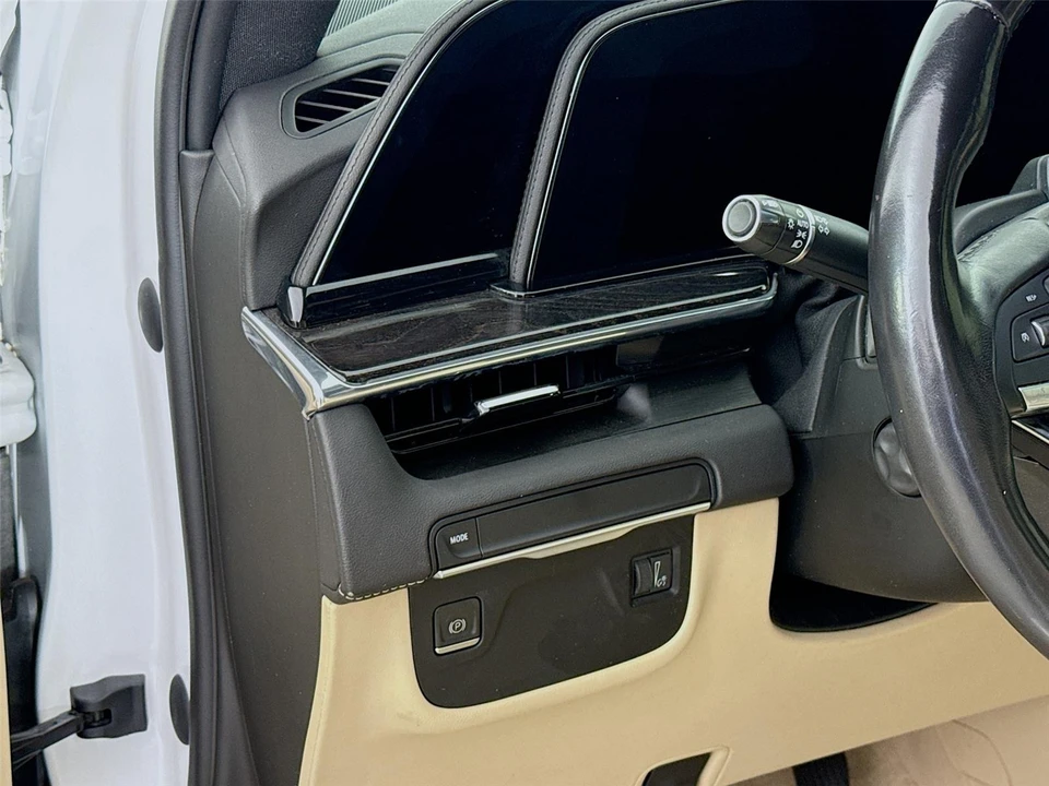 2023 Cadillac Escalade 5th Gen - Image 10 of 21