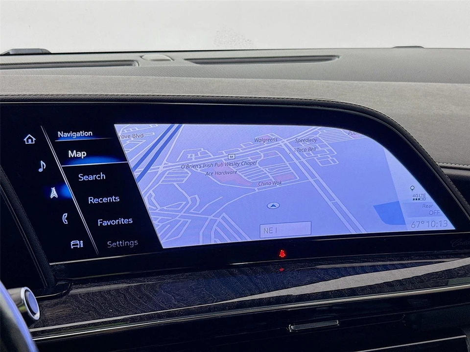 2023 Cadillac Escalade 5th Gen - Image 13 of 21
