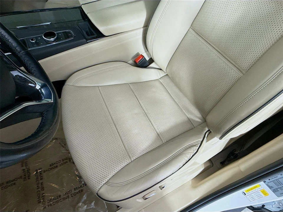 2023 Cadillac Escalade 5th Gen - Image 19 of 21