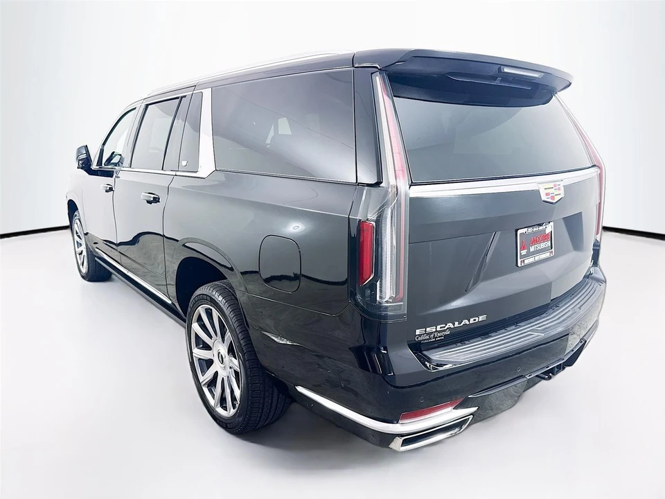 2023 Cadillac Escalade 5th Gen - Image 3 of 14