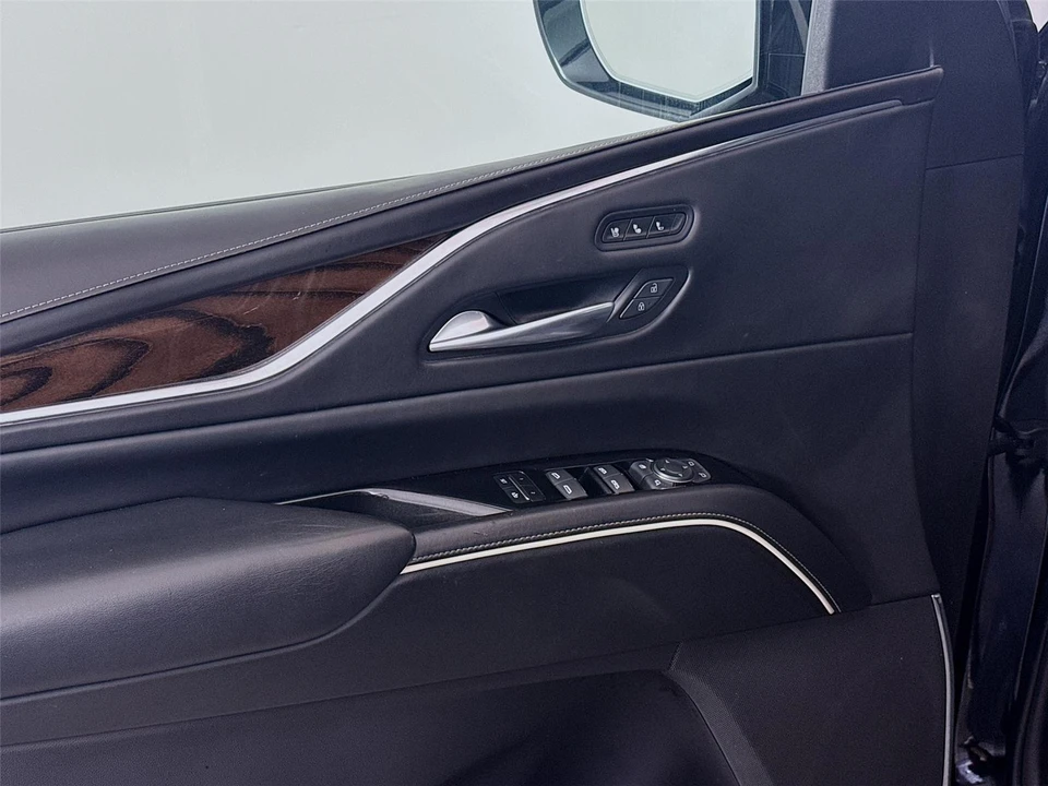 2023 Cadillac Escalade 5th Gen - Image 9 of 14