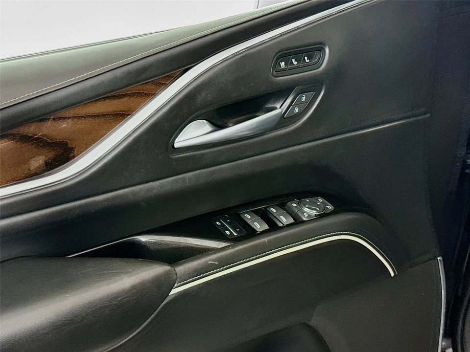 2023 Cadillac Escalade 5th Gen - Image 18 of 21