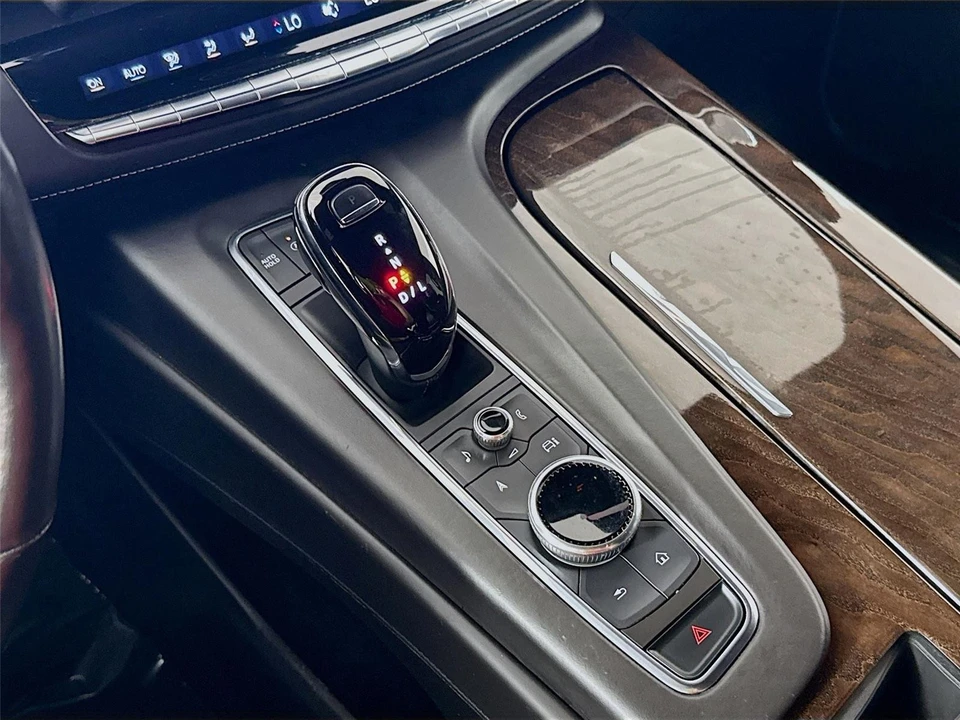 2023 Cadillac Escalade 5th Gen - Image 17 of 21