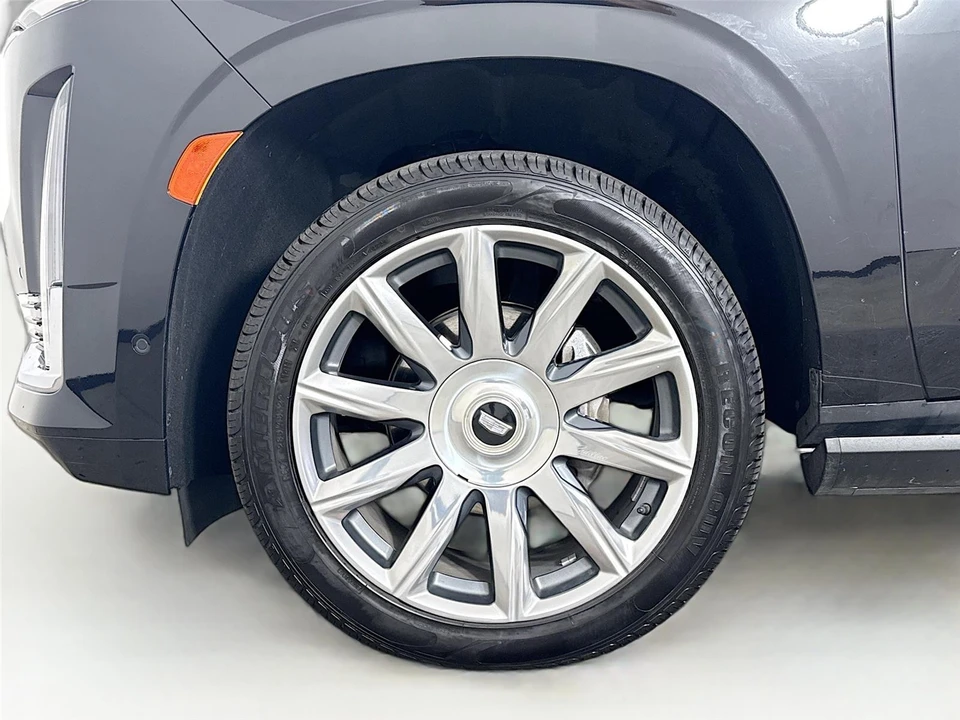 2023 Cadillac Escalade 5th Gen - Image 13 of 14