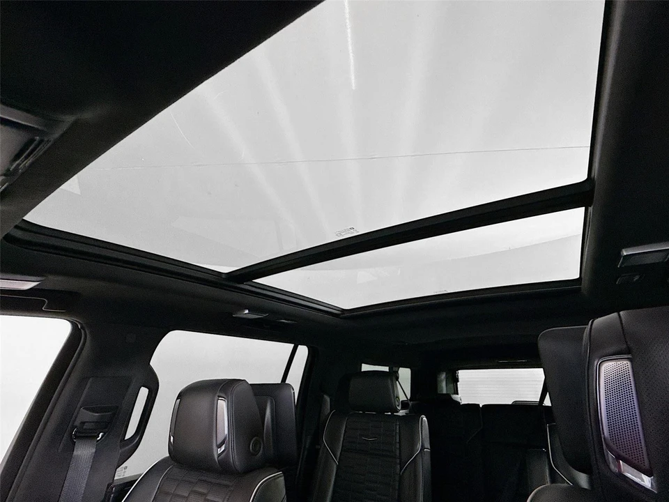 2023 Cadillac Escalade 5th Gen - Image 20 of 21