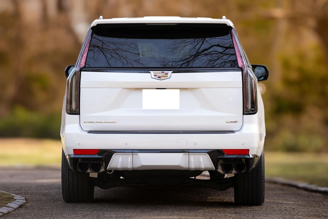2023 Cadillac Escalade 5th Gen - Image 5 of 19