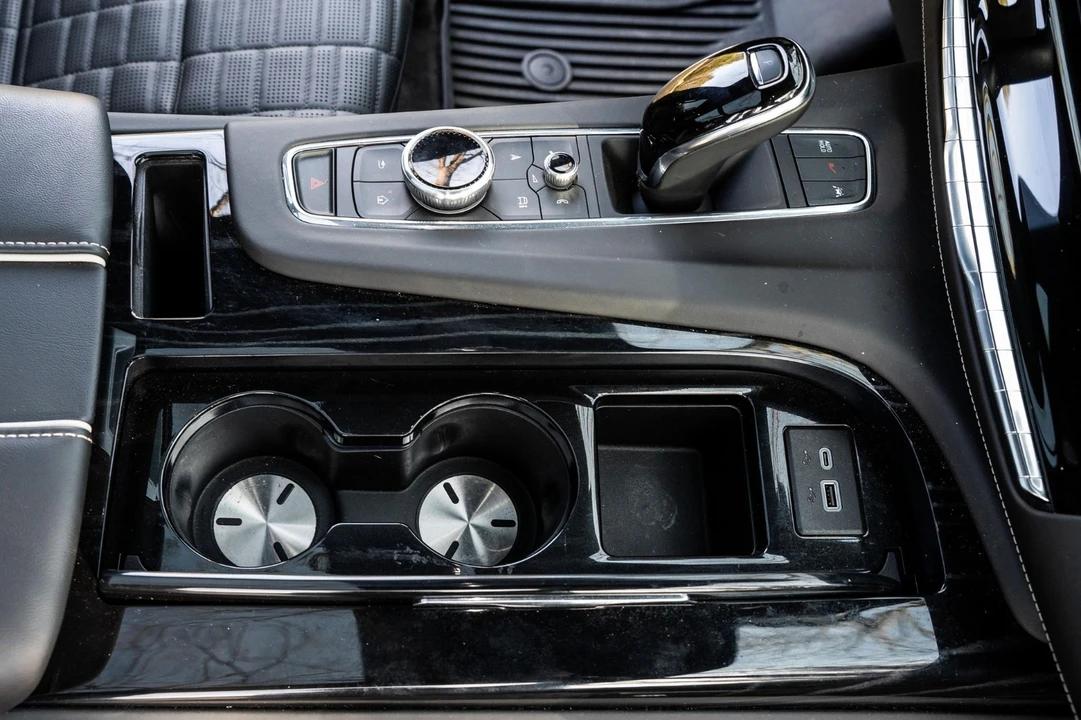 2023 Cadillac Escalade 5th Gen - Image 6 of 19