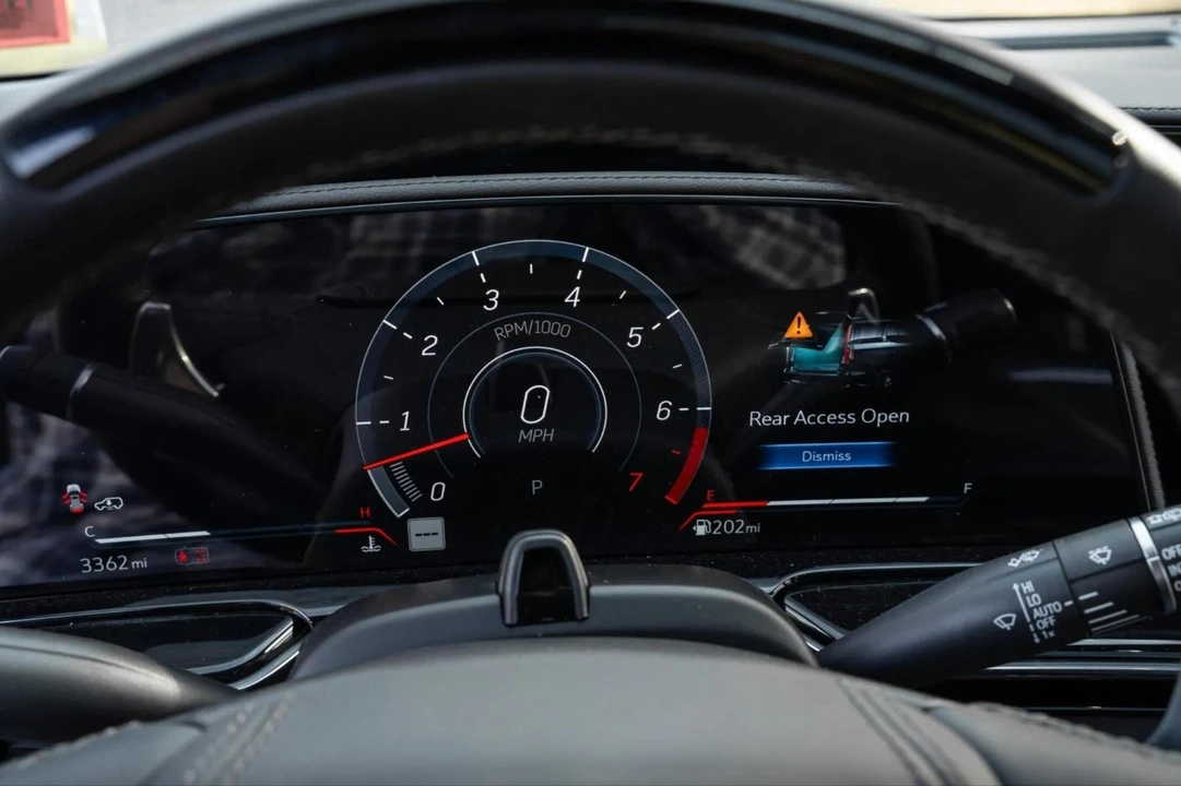 2023 Cadillac Escalade 5th Gen - Image 3 of 19
