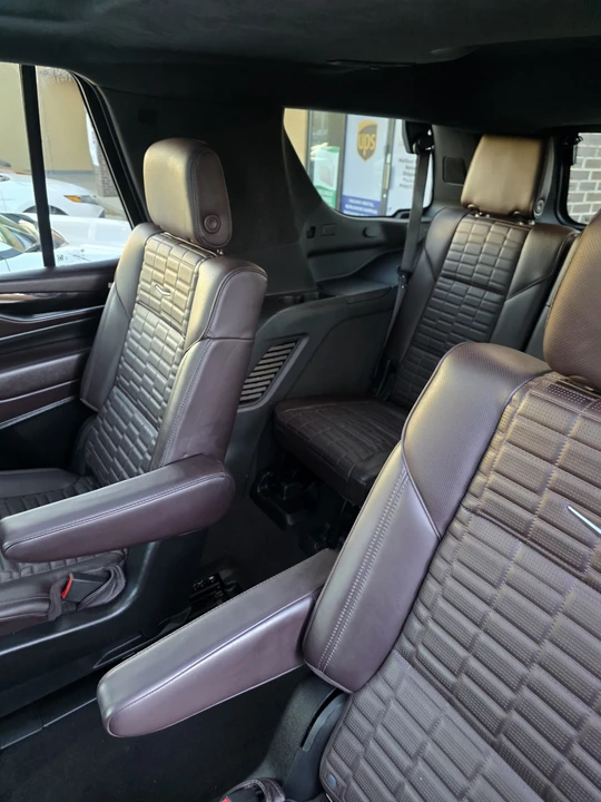2023 Cadillac Escalade 5th Gen - Image 14 of 20