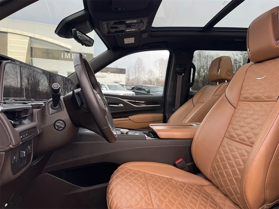 2023 Cadillac Escalade 5th Gen - Image 9 of 21