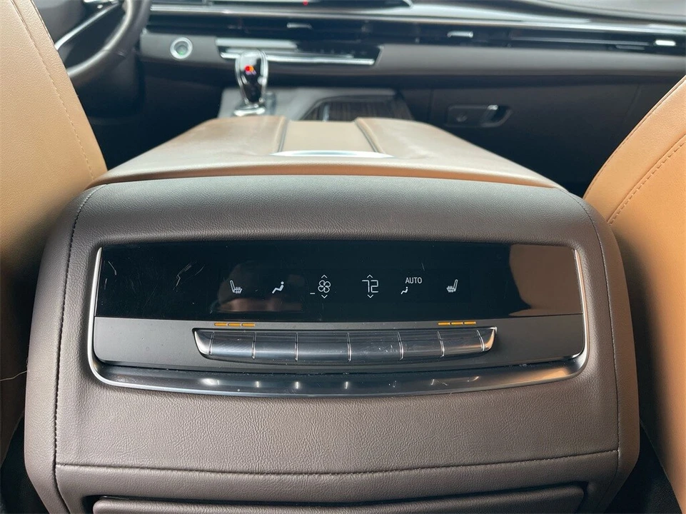 2023 Cadillac Escalade 5th Gen - Image 14 of 21