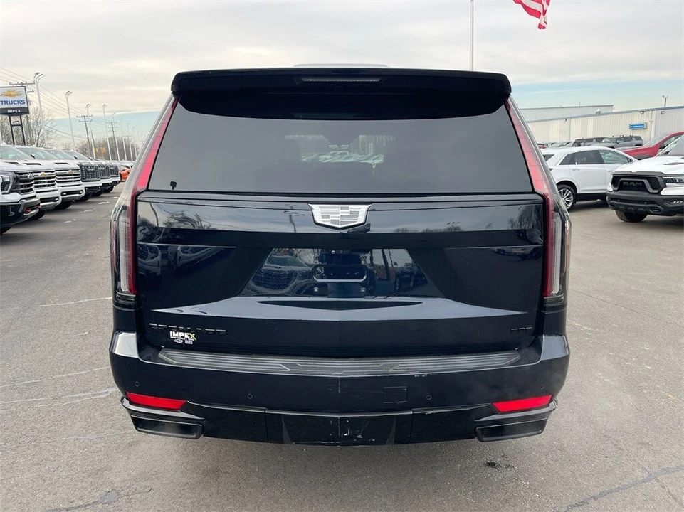2023 Cadillac Escalade 5th Gen - Image 4 of 21