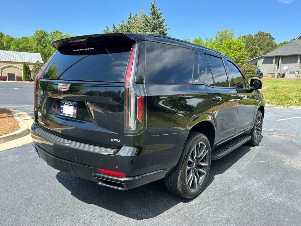 2023 Cadillac Escalade 5th Gen - Image 7 of 12