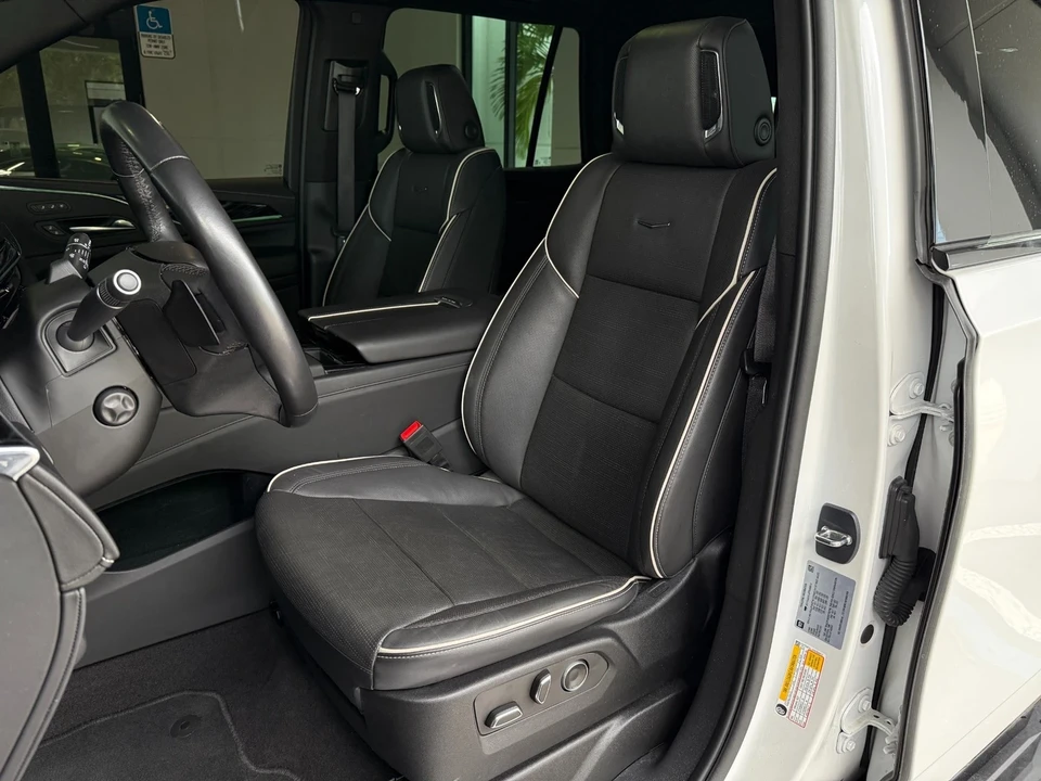2023 Cadillac Escalade 5th Gen - Image 20 of 21