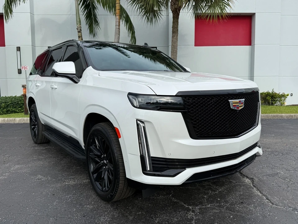 2023 Cadillac Escalade 5th Gen - Image 6 of 21