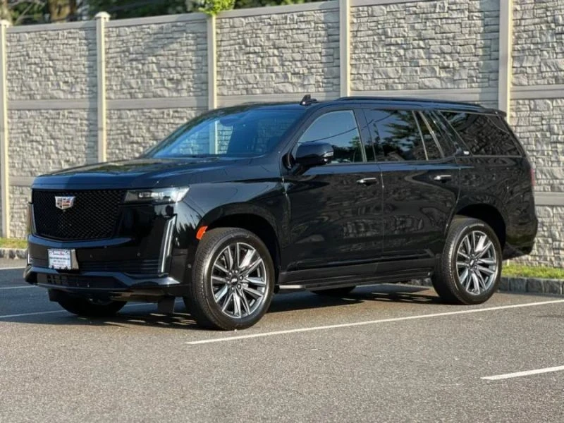 2023 Cadillac Escalade 5th Gen - Image 4 of 12