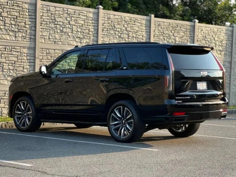 2023 Cadillac Escalade 5th Gen - Image 6 of 12