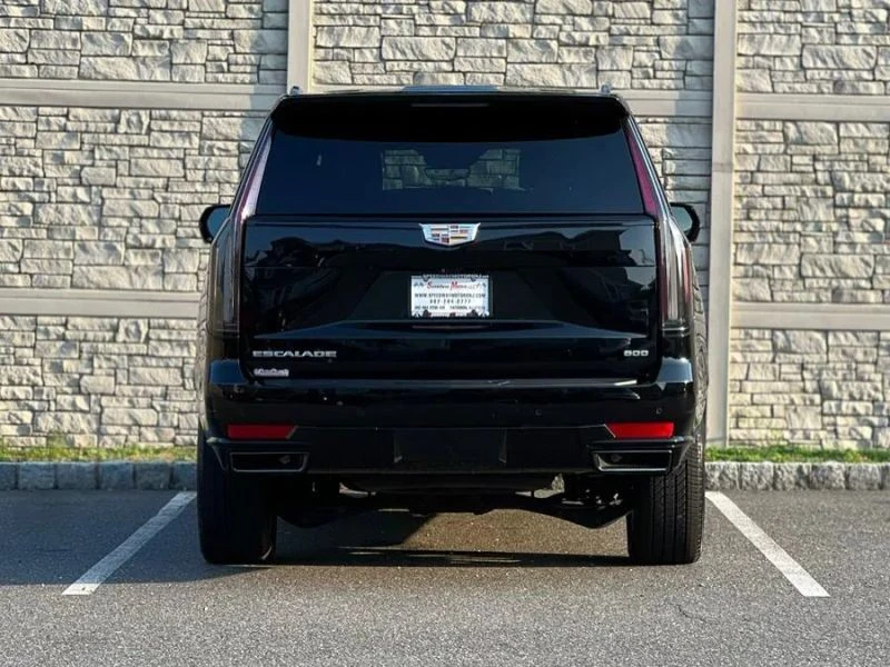 2023 Cadillac Escalade 5th Gen - Image 7 of 12