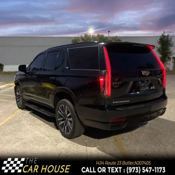 2023 Cadillac Escalade 5th Gen - Image 8 of 12