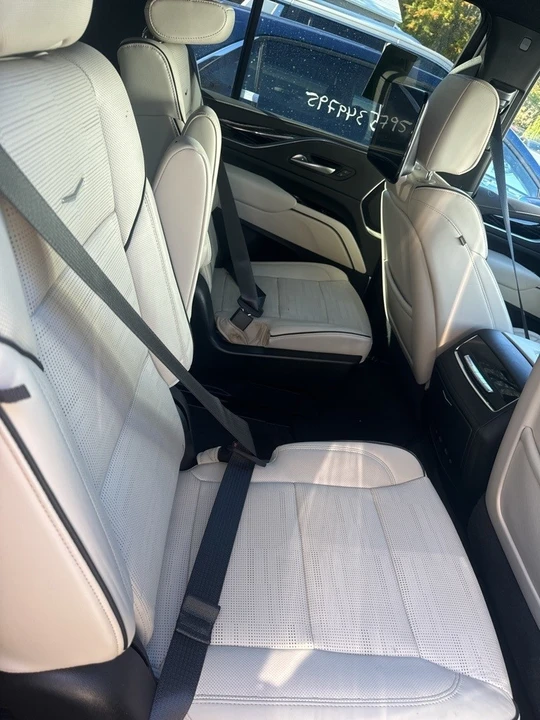 2023 Cadillac Escalade 5th Gen - Image 9 of 12