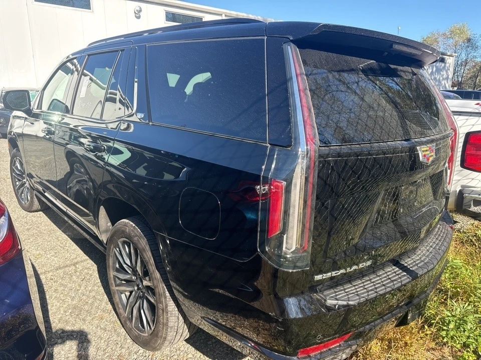 2023 Cadillac Escalade 5th Gen - Image 4 of 12