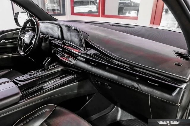 2023 Cadillac Escalade 5th Gen - Image 18 of 21