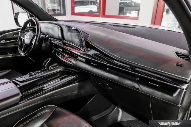 2023 Cadillac Escalade 5th Gen - Image 18 of 21