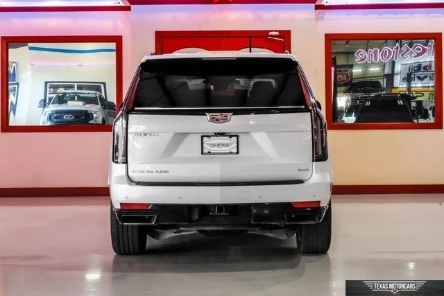 2023 Cadillac Escalade 5th Gen - Image 12 of 21