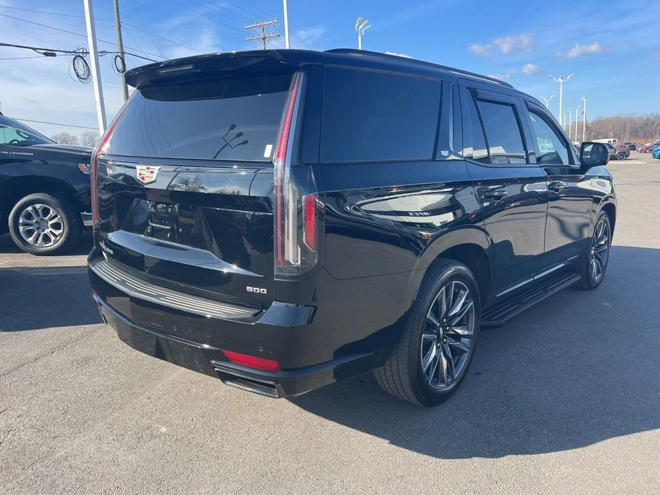 2023 Cadillac Escalade 5th Gen - Image 5 of 12