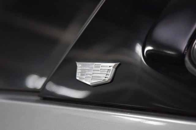 2023 Cadillac Escalade 5th Gen - Image 18 of 21