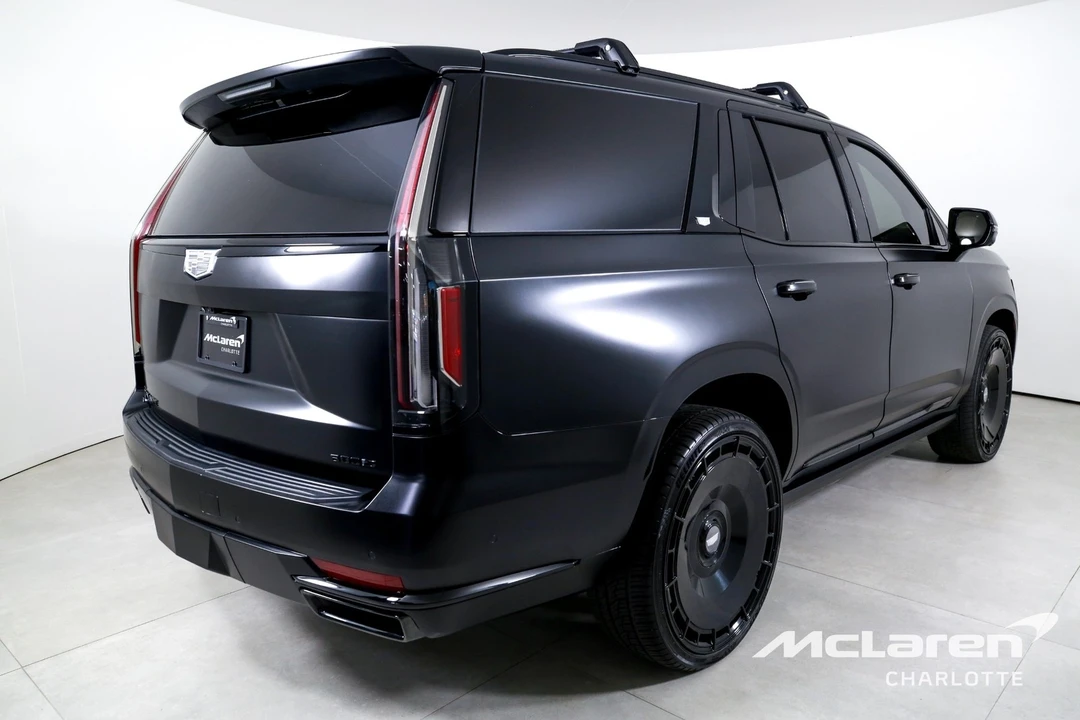 2023 Cadillac Escalade 5th Gen - Image 8 of 12