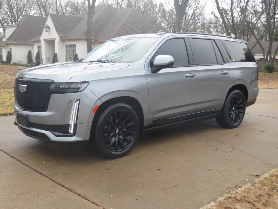 2023 Cadillac Escalade 5th Gen - Image 5 of 12