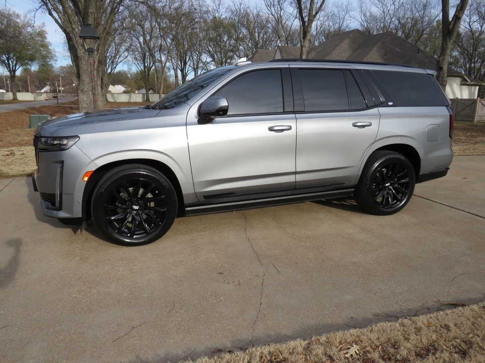 2023 Cadillac Escalade 5th Gen - Image 4 of 12