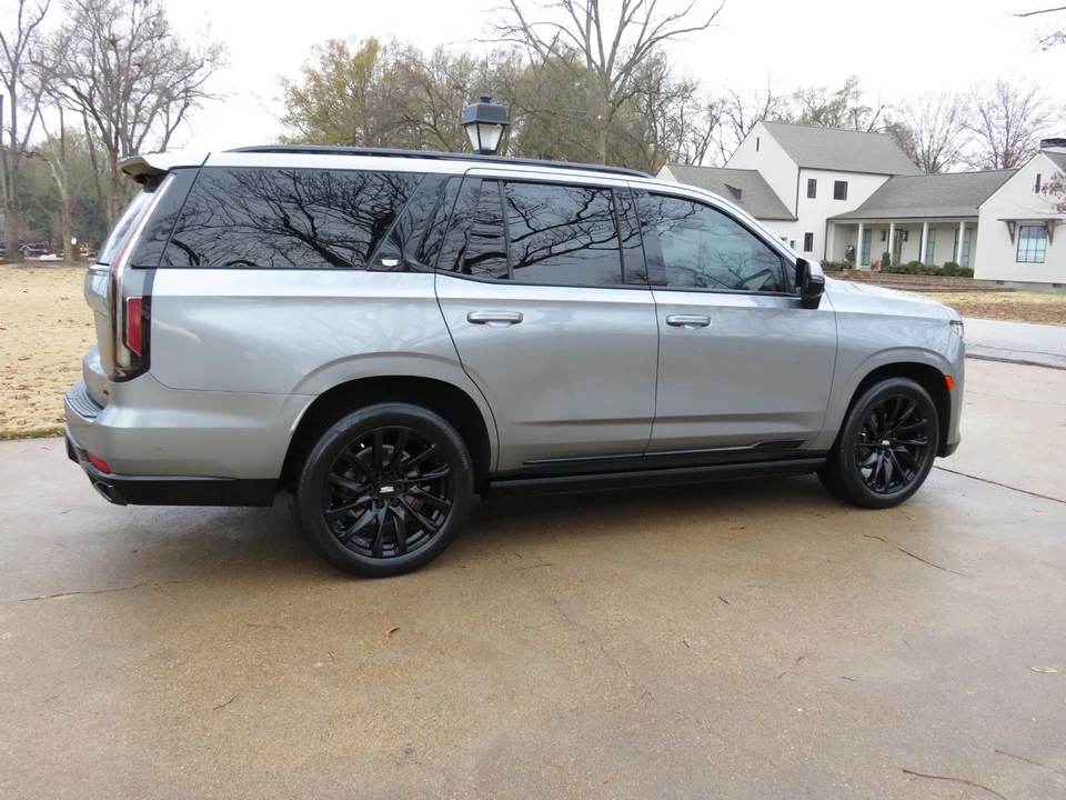 2023 Cadillac Escalade 5th Gen - Image 12 of 12