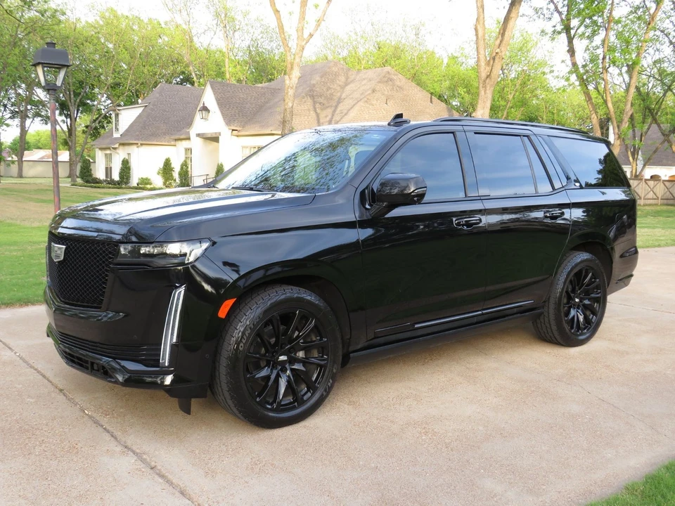 2023 Cadillac Escalade 5th Gen - Image 3 of 12