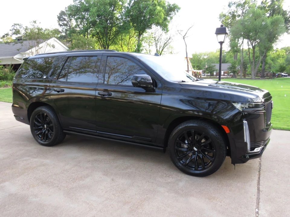 2023 Cadillac Escalade 5th Gen - Image 2 of 12